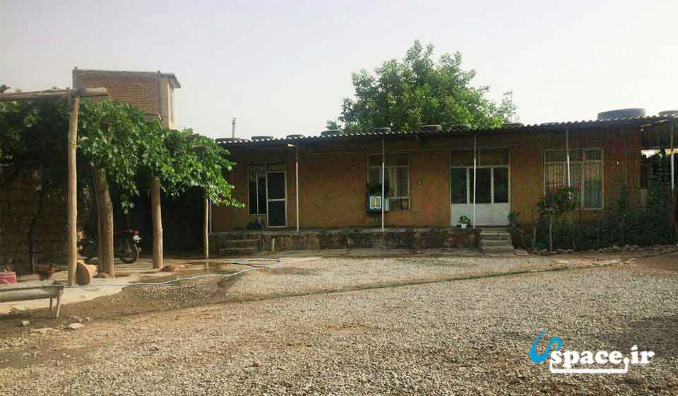 خانه ویلایی اقامتگاه بوم گردی آرتین دینور-کرمانشاه-صحنه- روستای کندوله و کرتویج